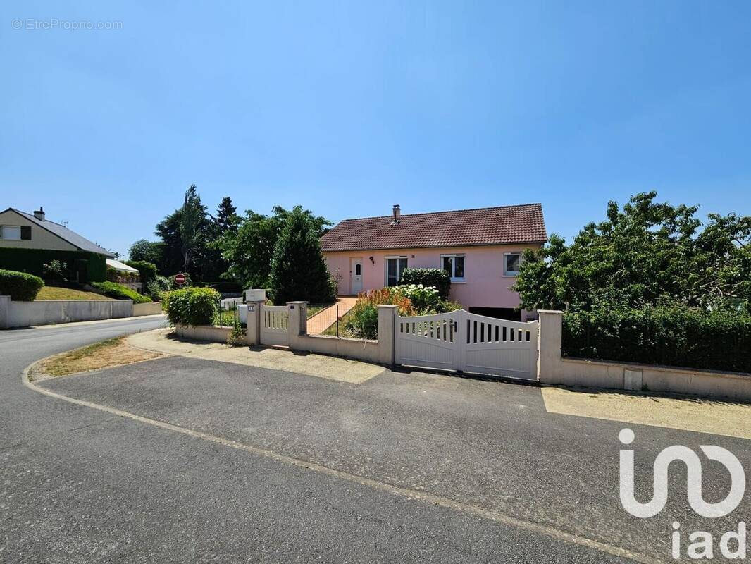 Photo 1 - Maison à LUCEAU