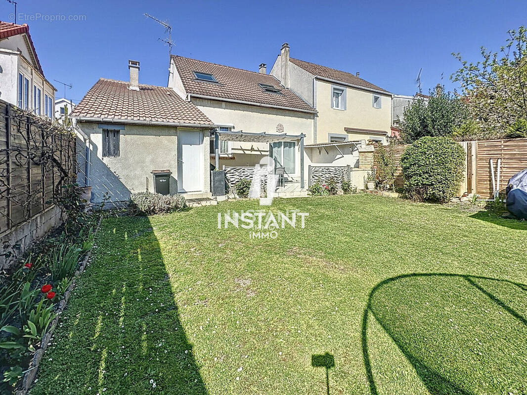 Maison à BOBIGNY