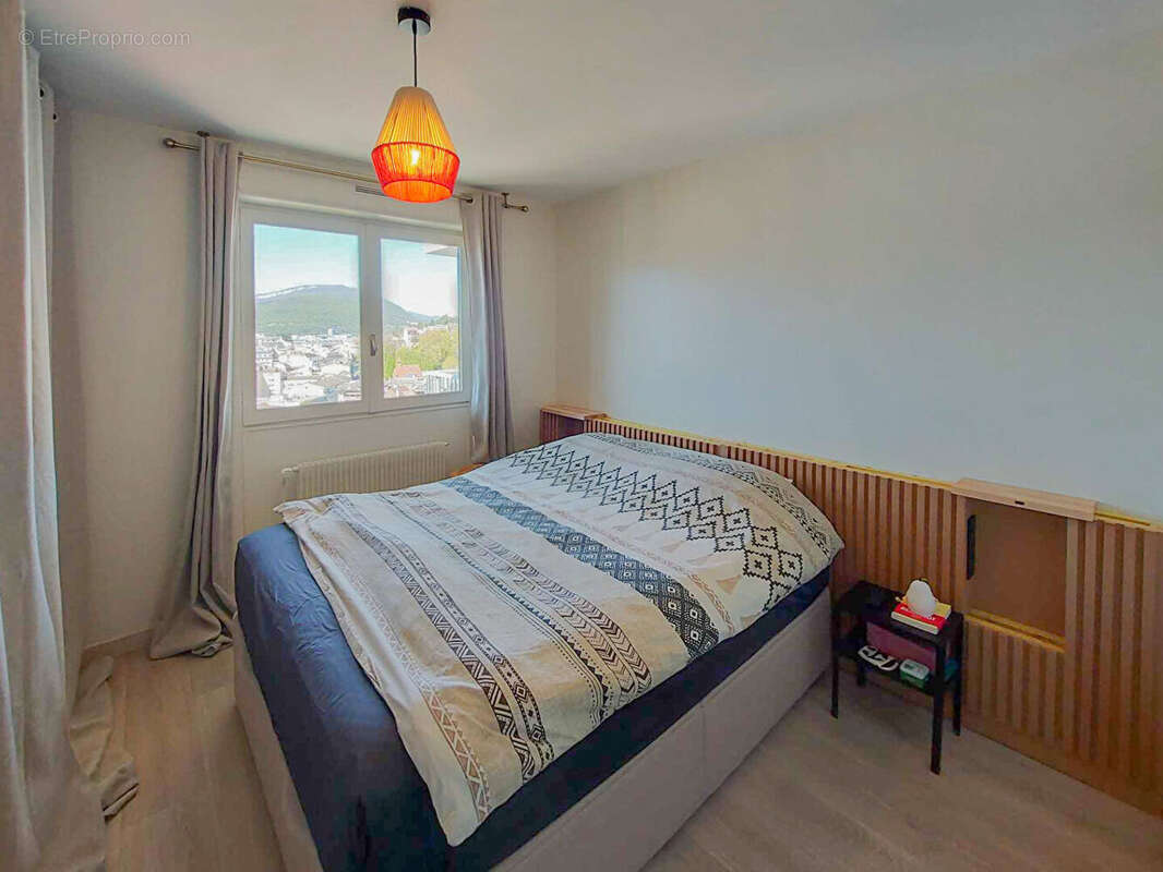 Appartement à AIX-LES-BAINS