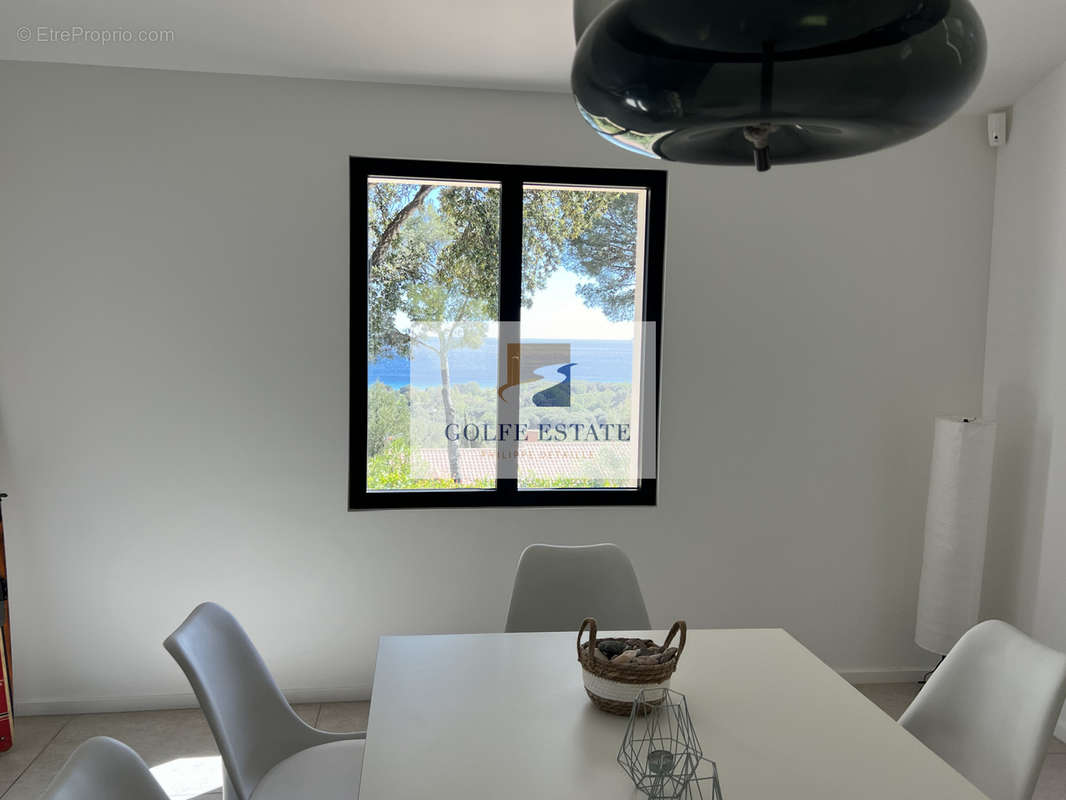 Maison à LA CROIX-VALMER