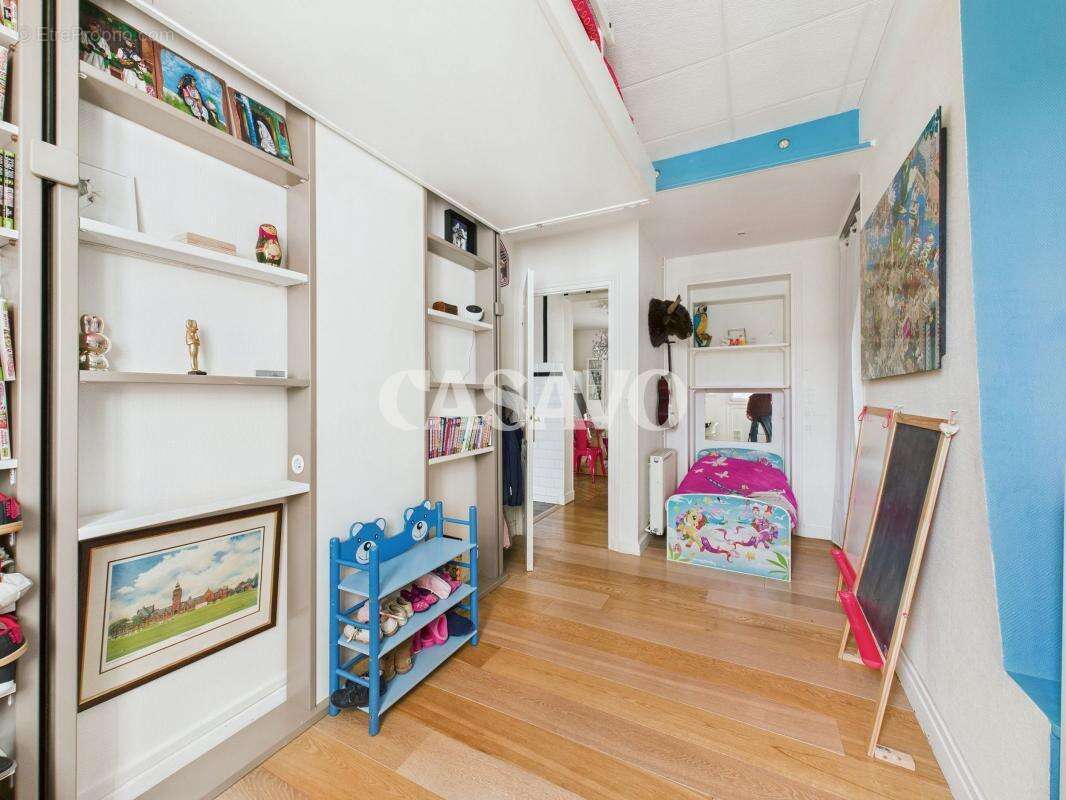 Appartement à PARIS-10E