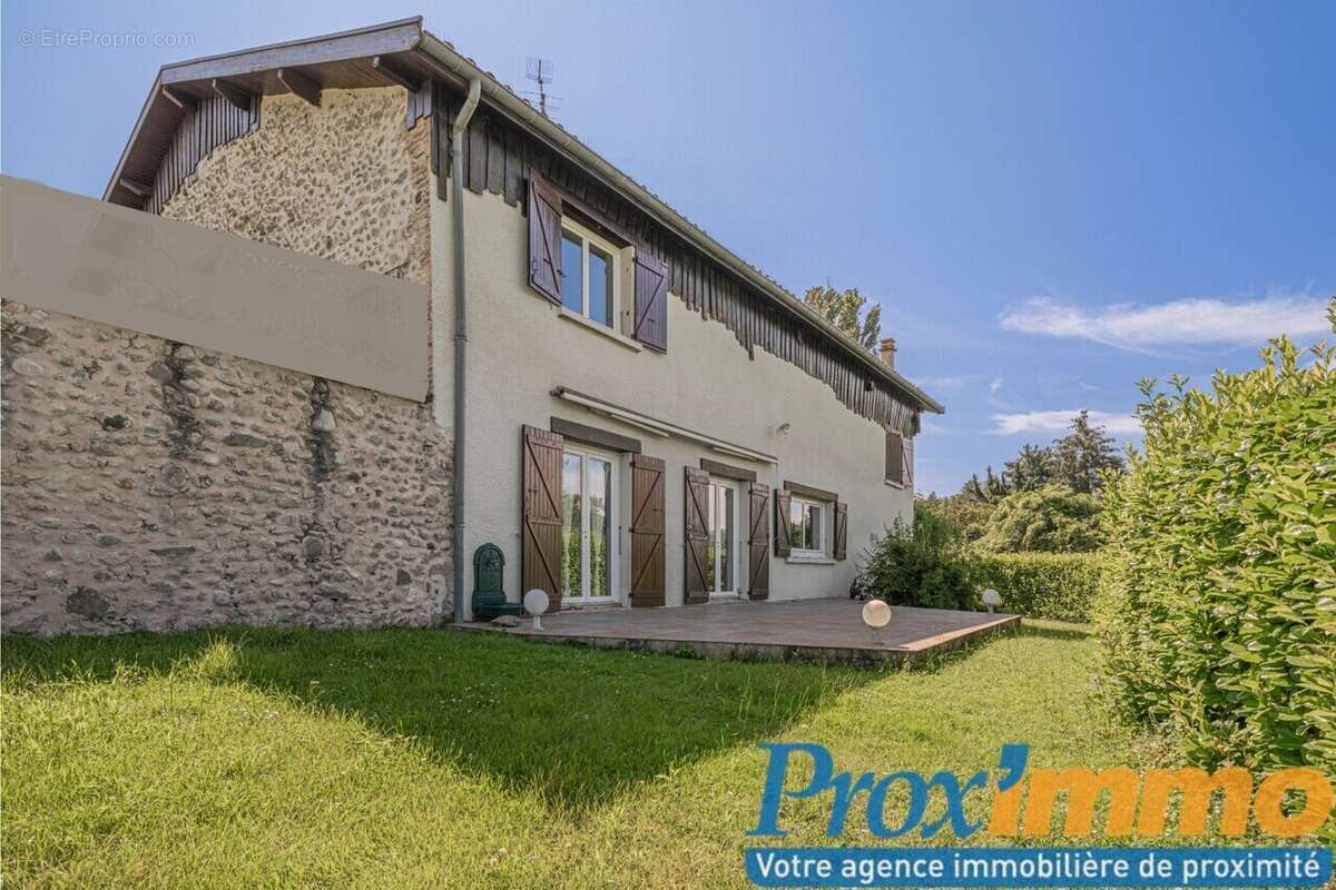 Maison à RIVES