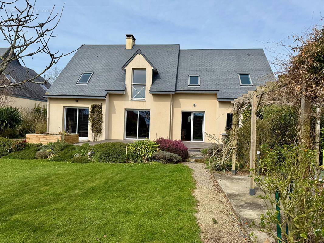 Maison à SAINT-JEAN-LE-THOMAS