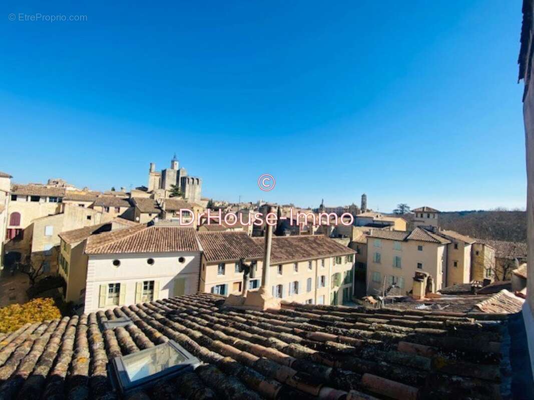 Appartement à UZES