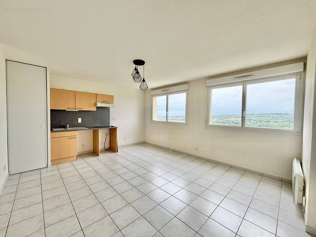 Appartement à ROUXMESNIL-BOUTEILLES
