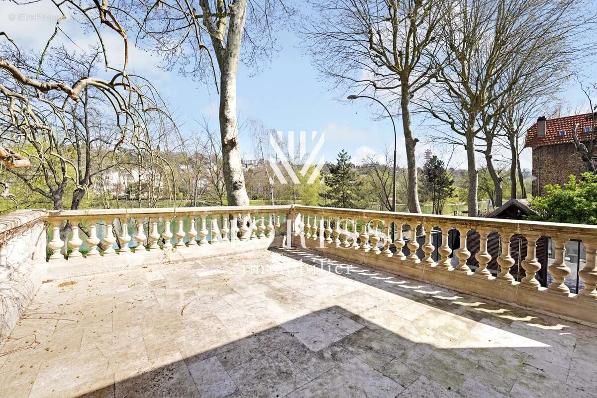 Maison à SAINT-MAUR-DES-FOSSES