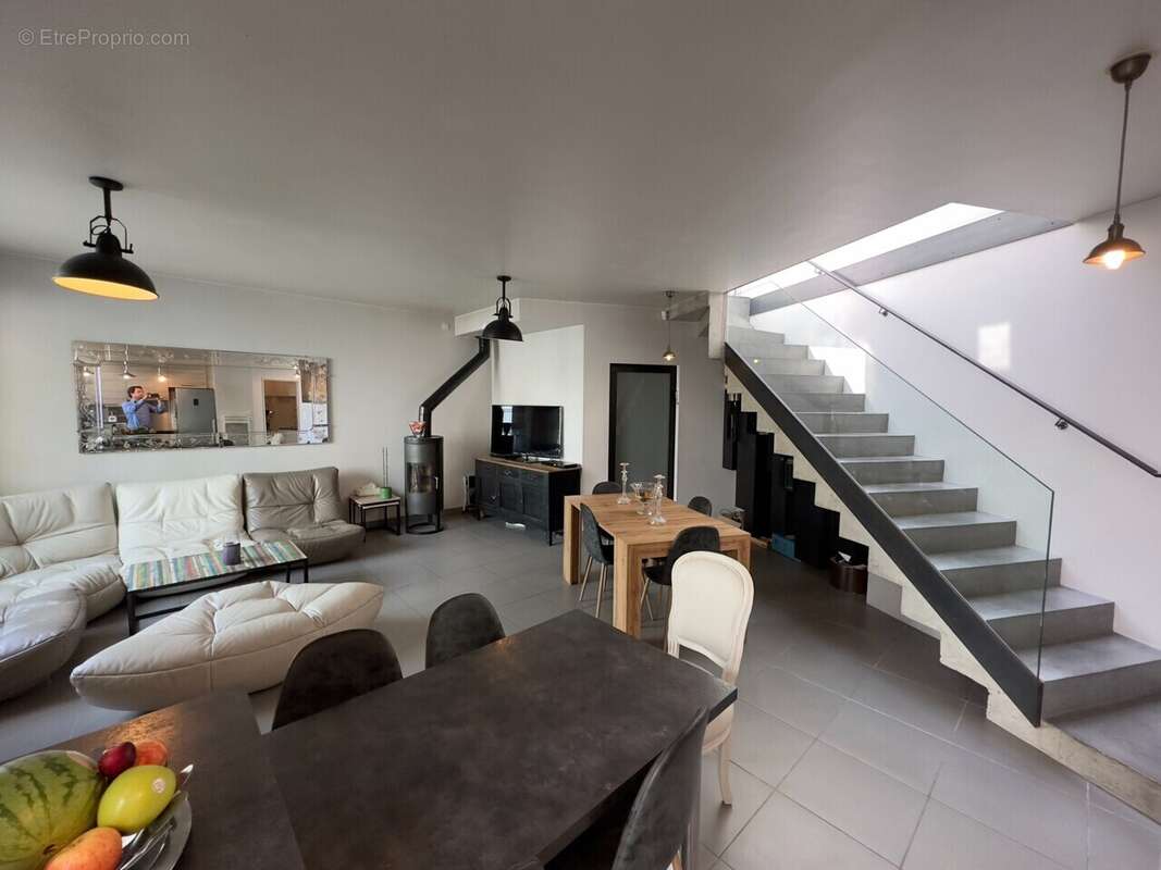 Maison à SURESNES