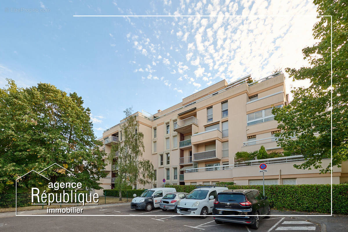 Photo 1 - Appartement à FONTAINE-LES-DIJON