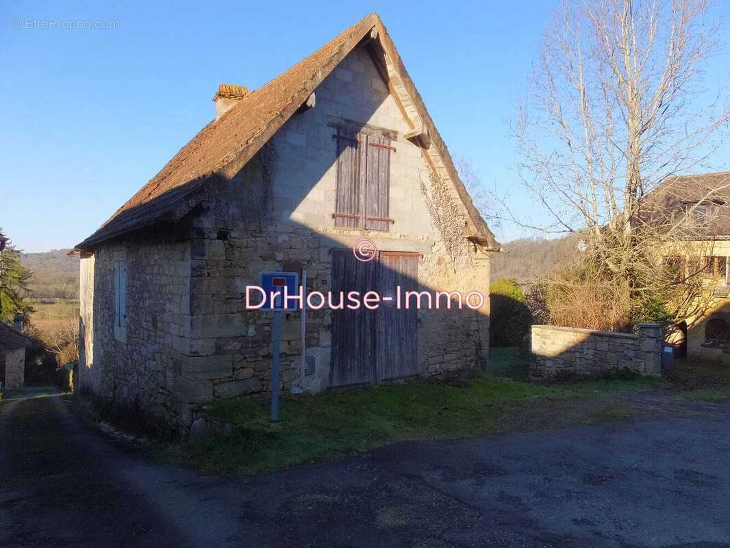 Maison à OBJAT