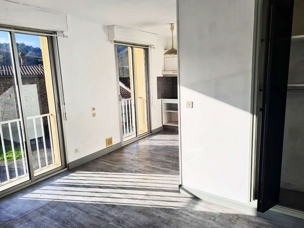 Appartement à CENDRAS