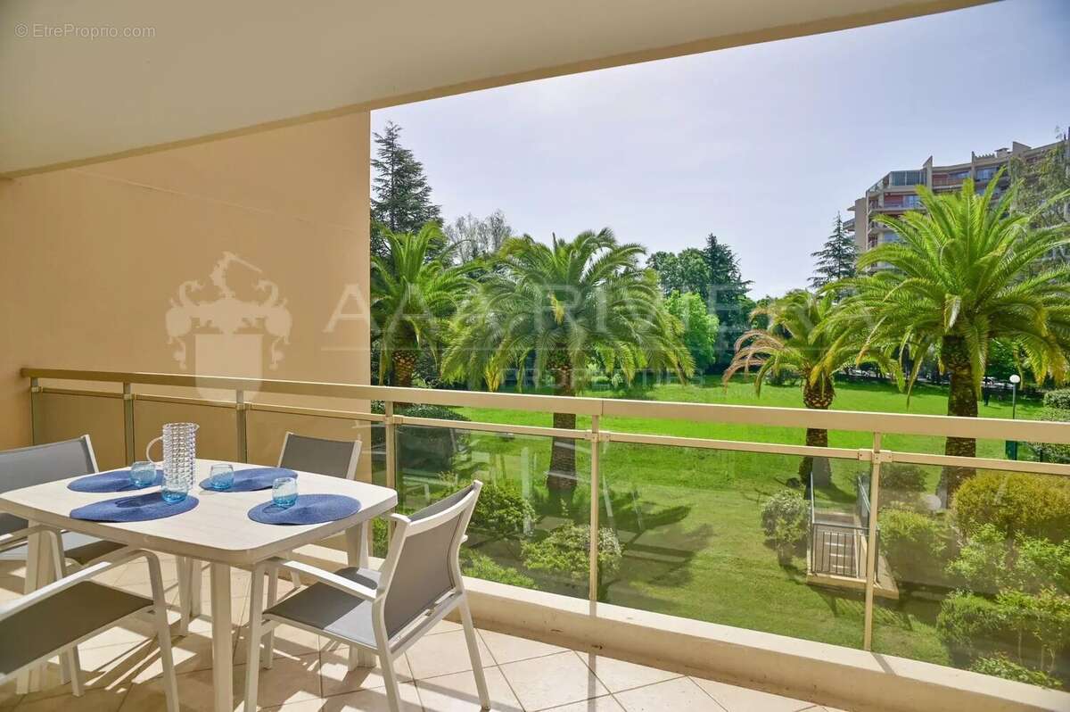 Appartement à MANDELIEU-LA-NAPOULE
