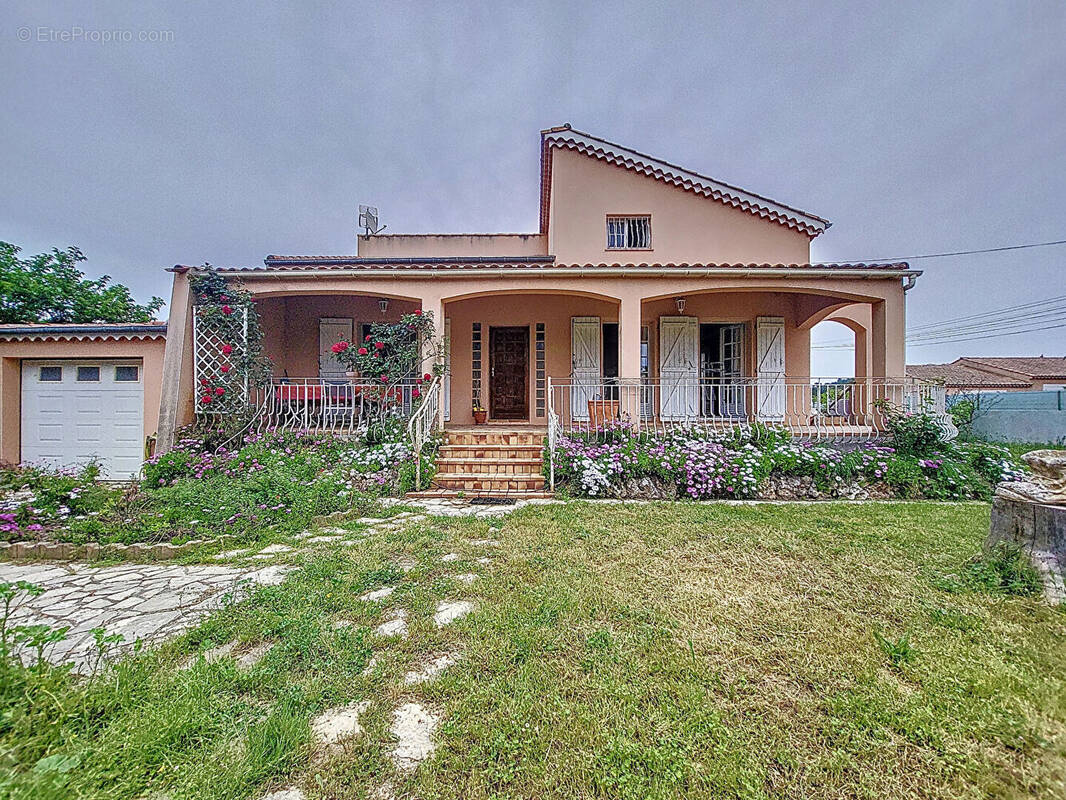 Maison à LIGNAN-SUR-ORB