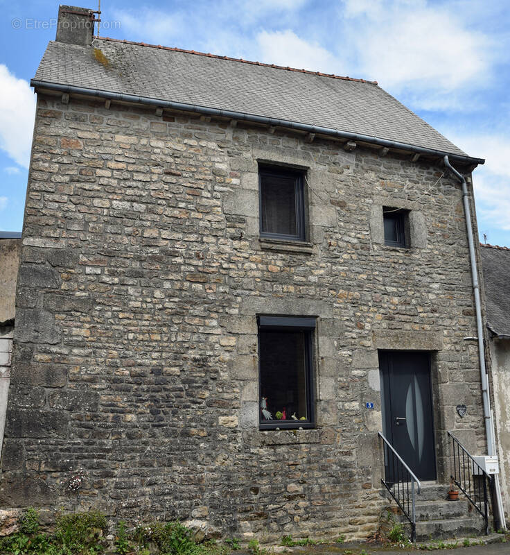 Maison à MERDRIGNAC