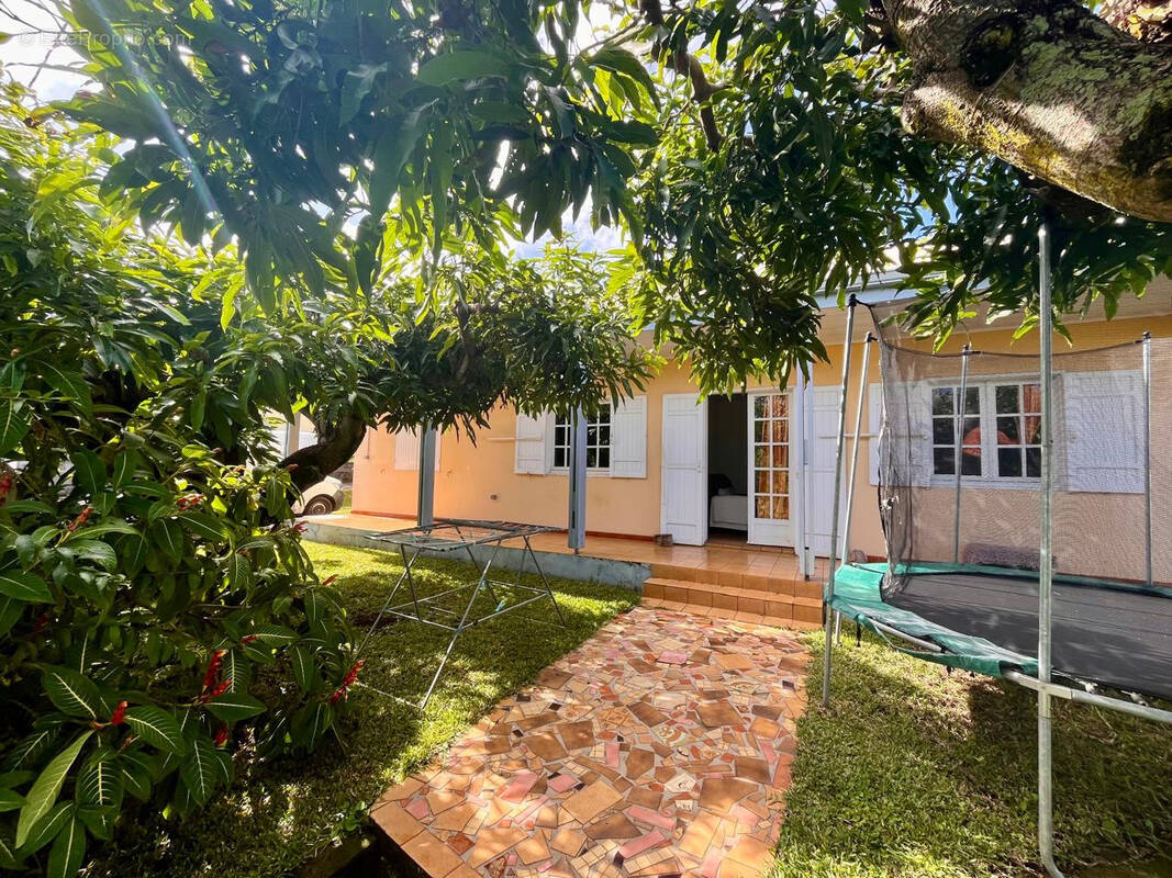 Maison à PETITE-ILE