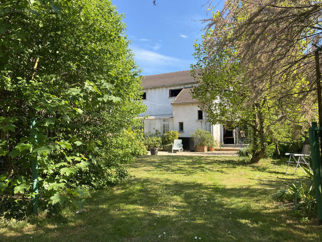 Maison à CHARNY