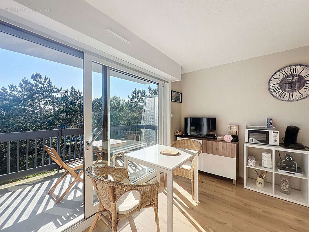 Appartement à CAMIERS