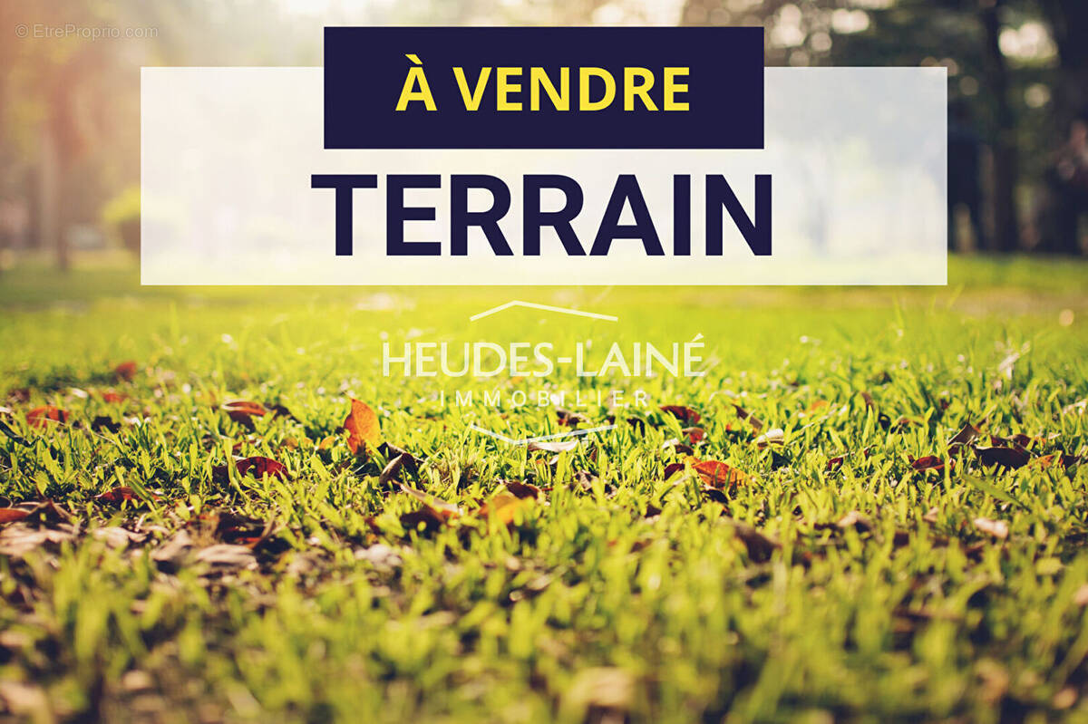 Terrain à PARIGNY