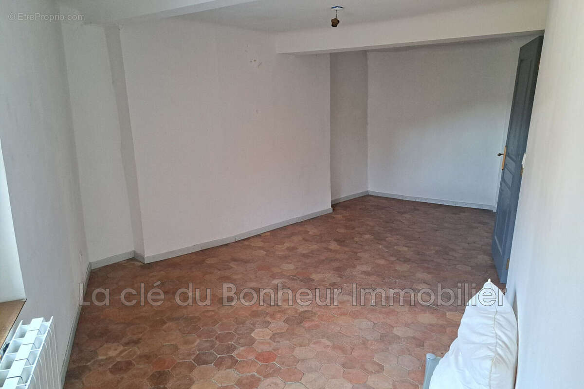 Appartement à MOUSTIERS-SAINTE-MARIE