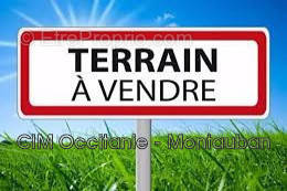 Terrain à MONTBARTIER