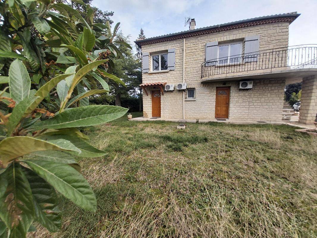 Maison à MAZAN