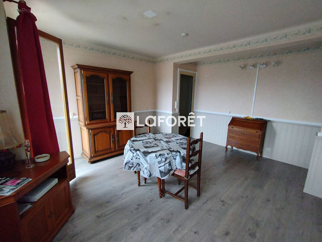 Appartement à LONS-LE-SAUNIER