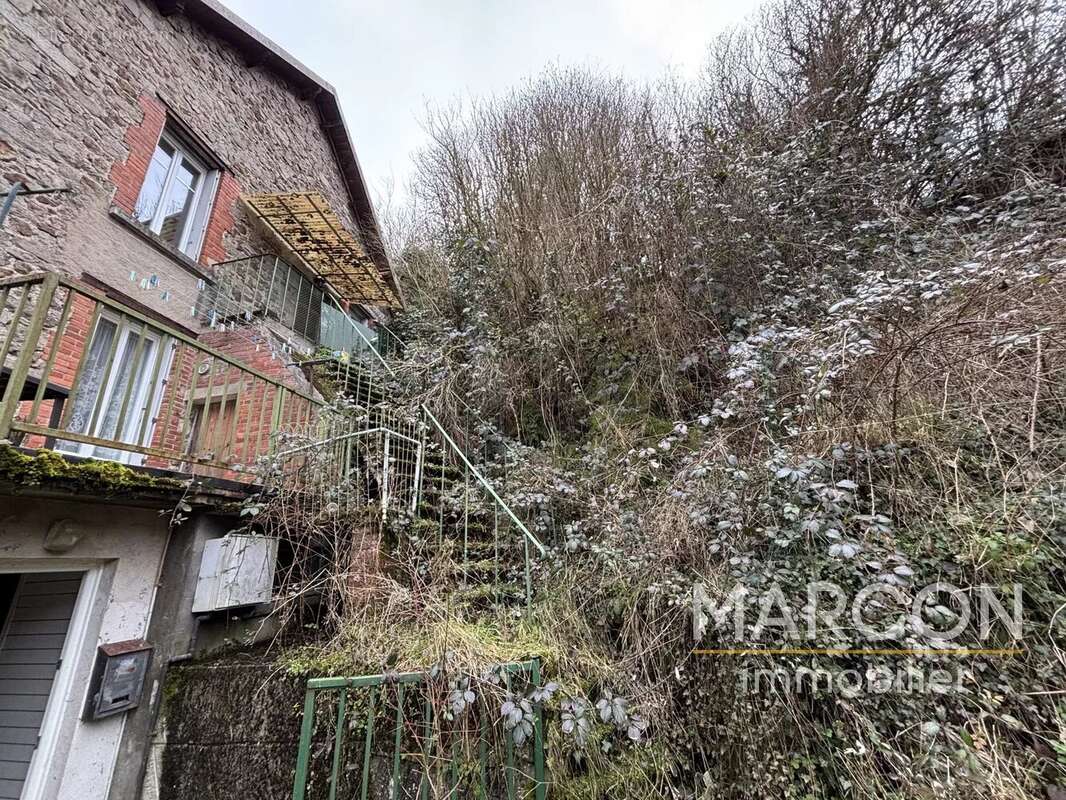 Maison à AUBUSSON