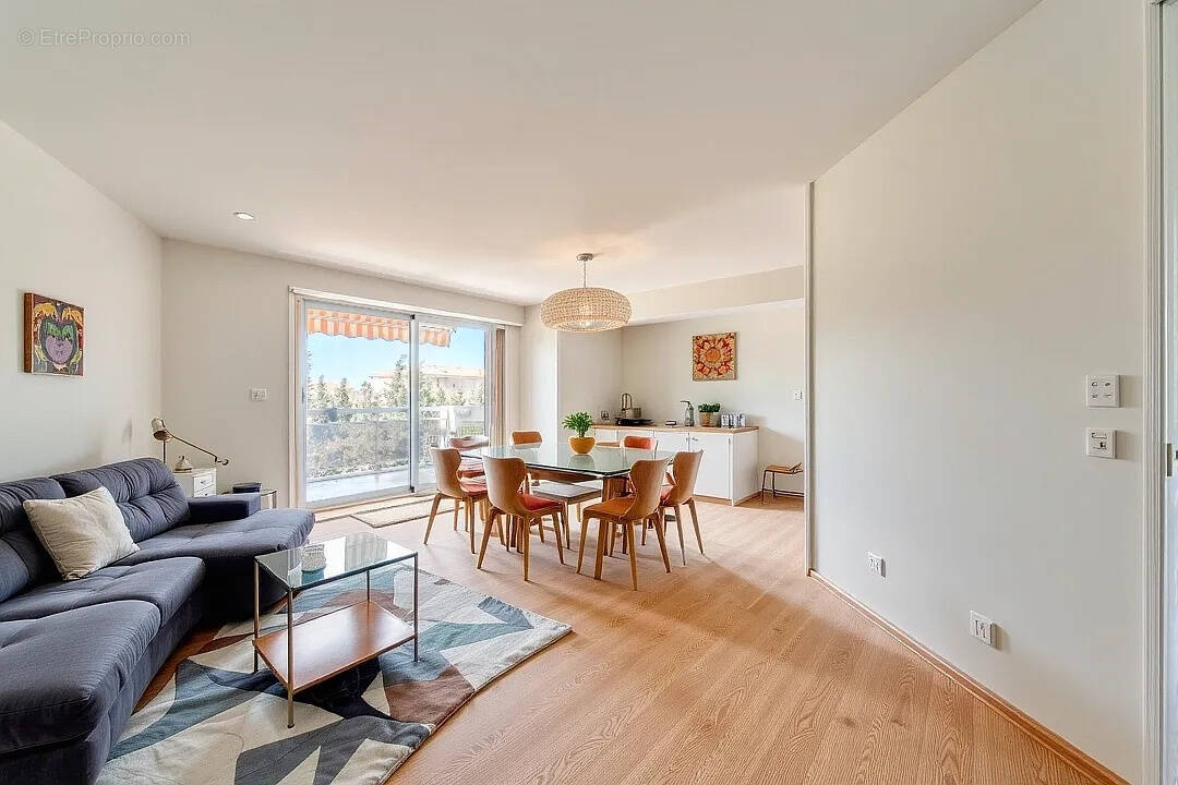 Appartement à MARSEILLE-8E