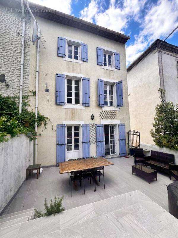 Maison à AZILLE
