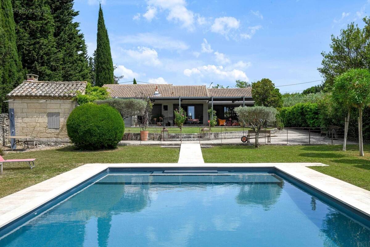 Maison à UZES