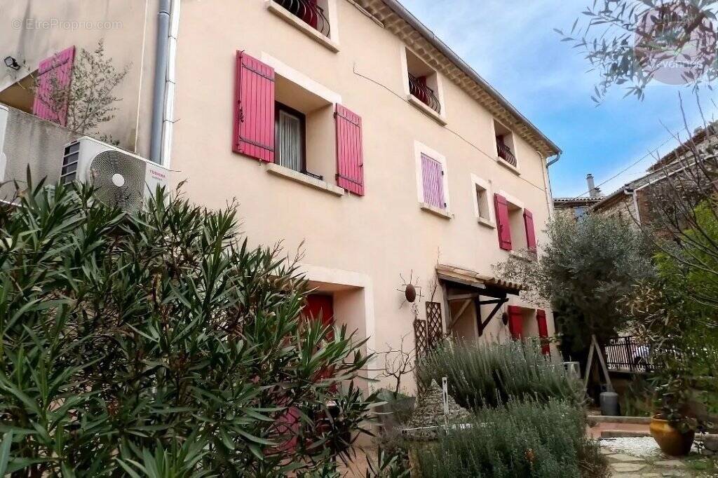 Maison à LEZAN