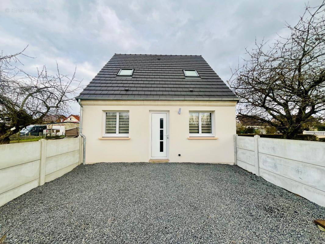 Maison à TERGNIER