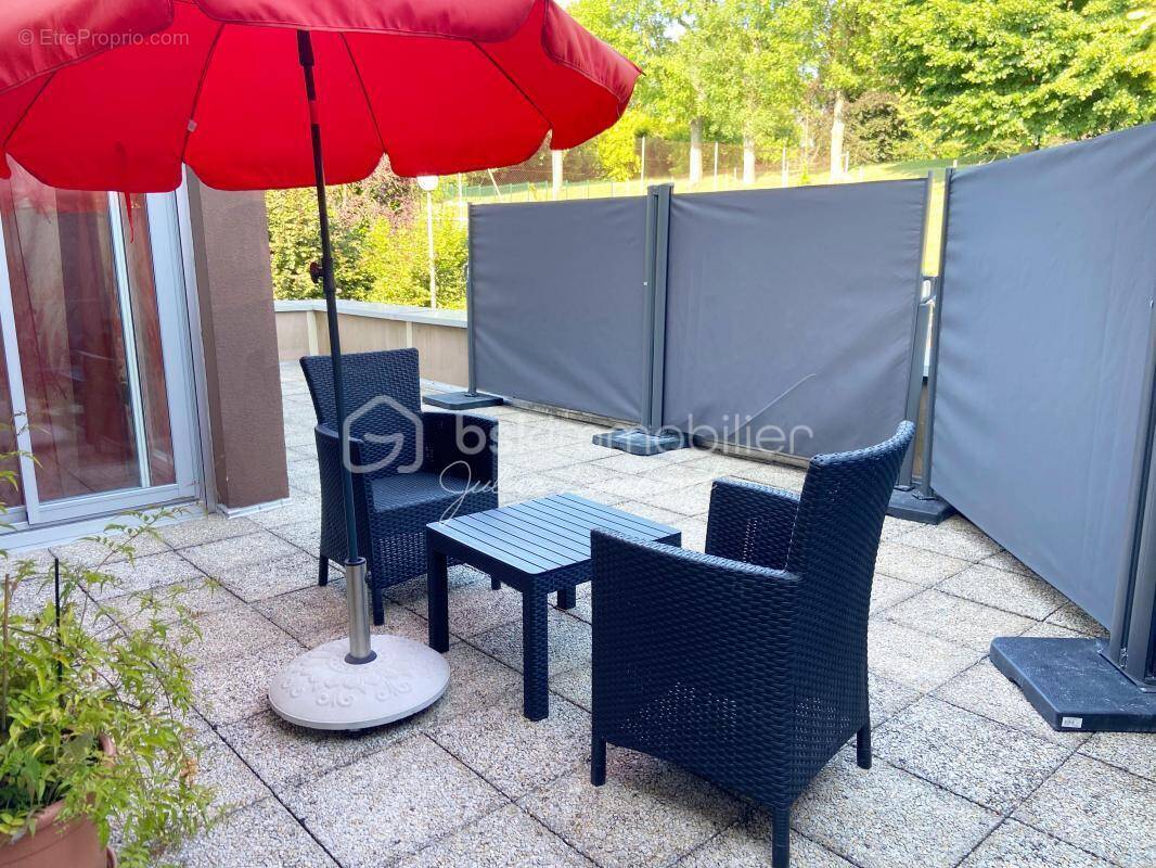 Appartement à MONT-SAINT-AIGNAN