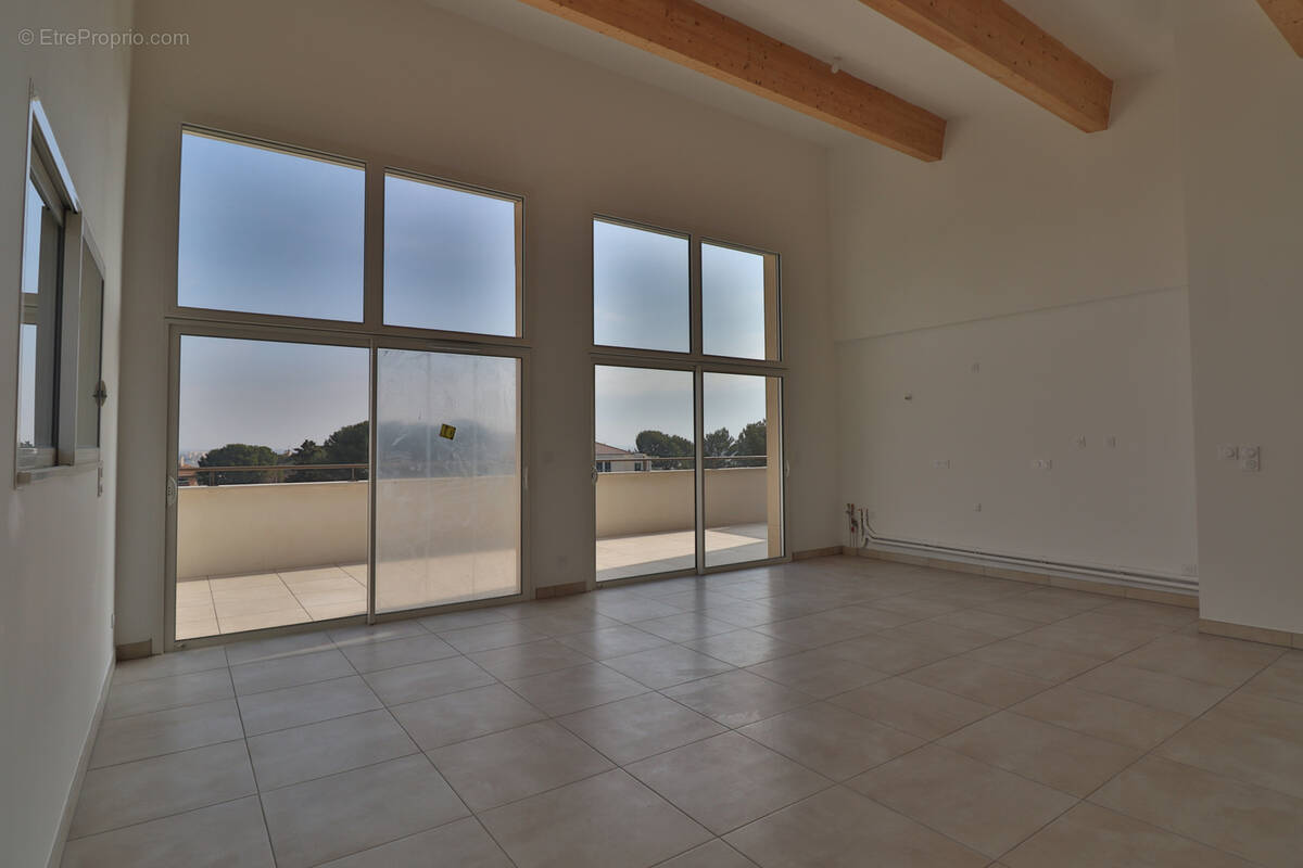 Appartement à NIMES