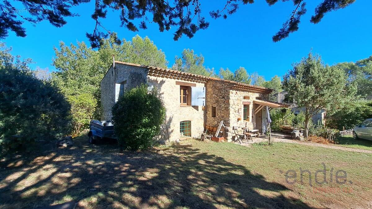 Maison à LORGUES