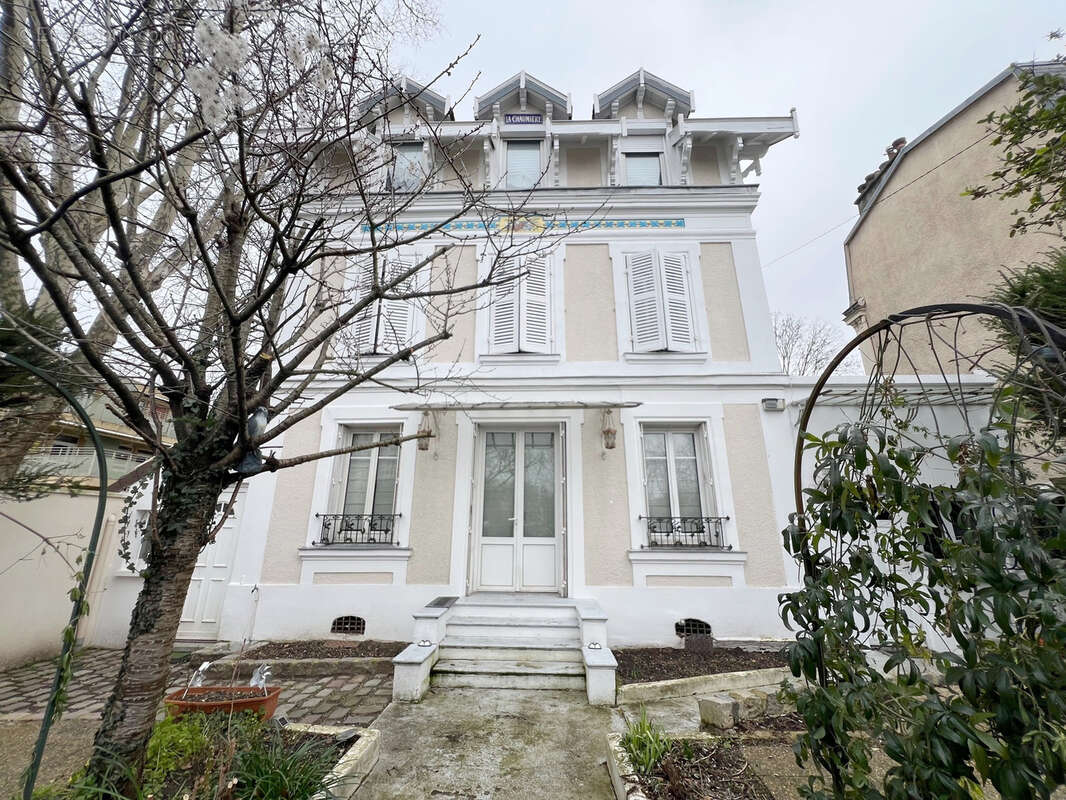 Maison à L&#039;ILE-SAINT-DENIS