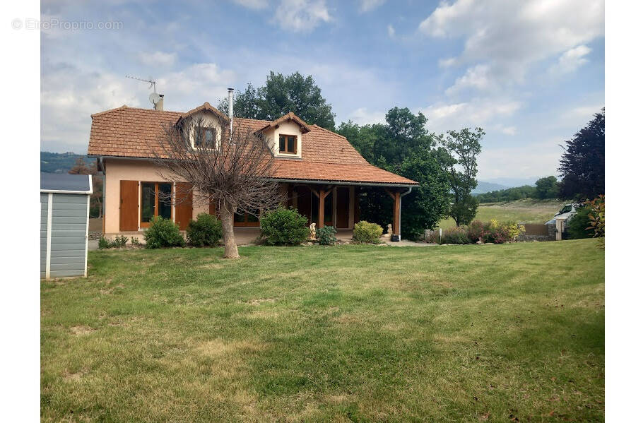 Maison à NEFFES