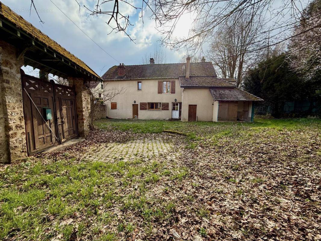 Maison à MAUREPAS