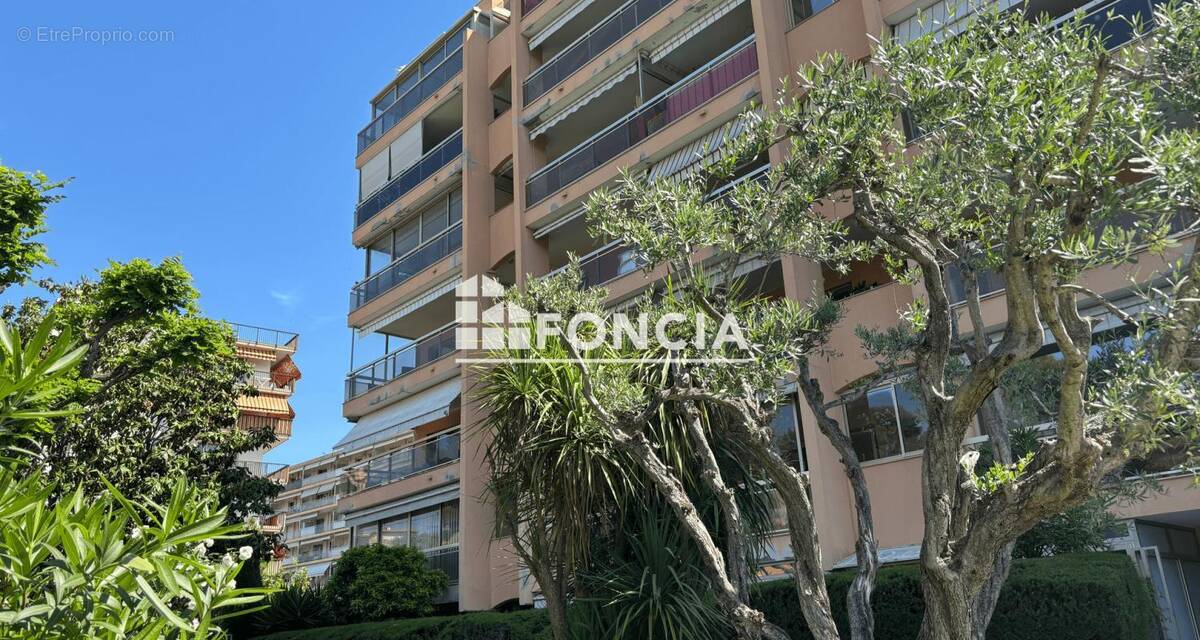 Appartement à LE CANNET