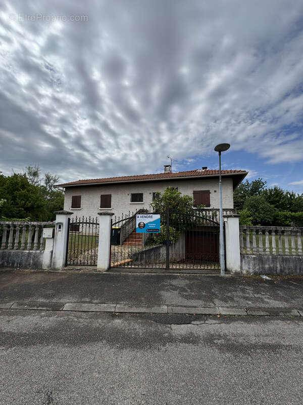 Maison à JONAGE