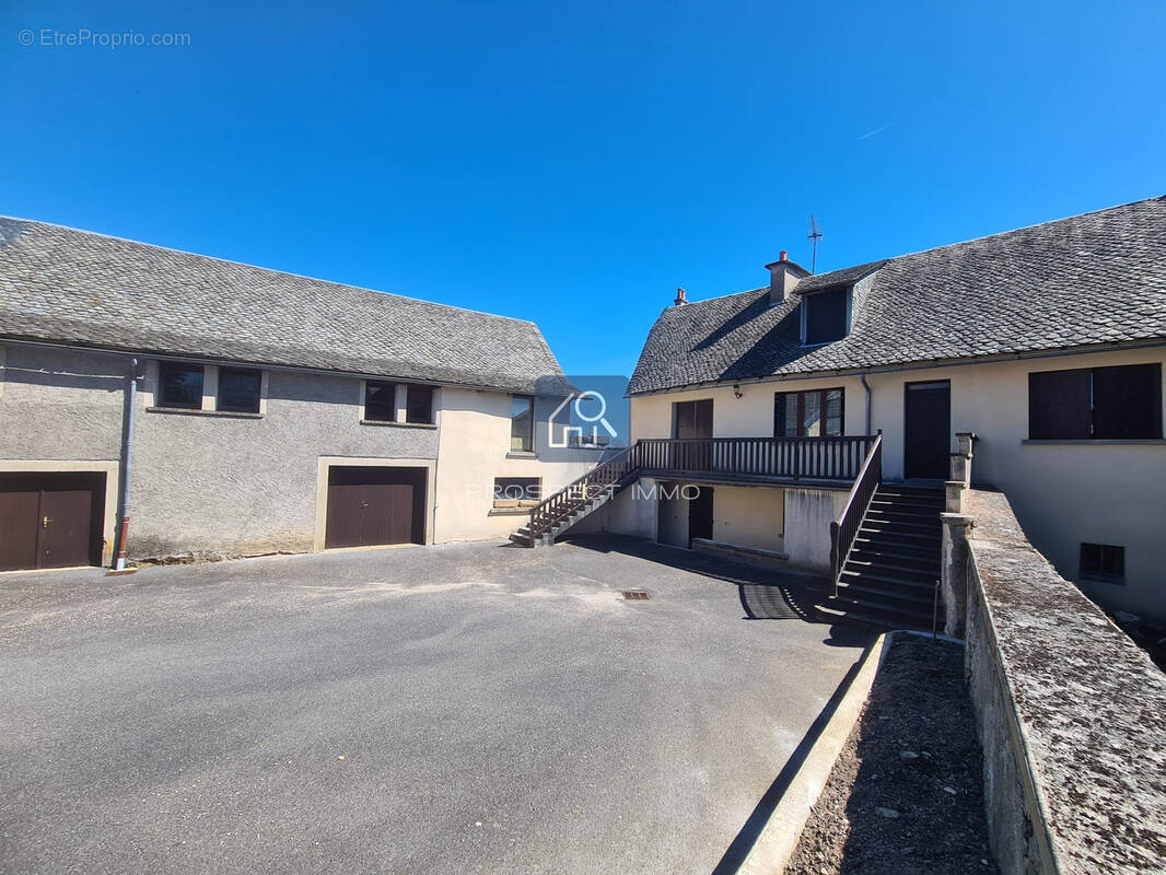 Maison à ESPALION