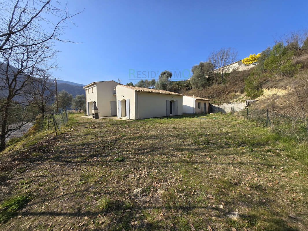 Maison à PIERREFEU