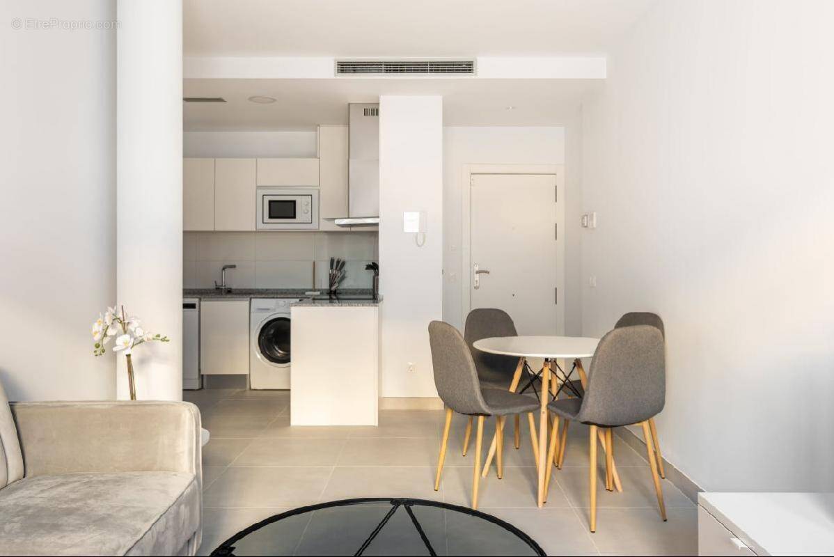Appartement à LA MADELEINE