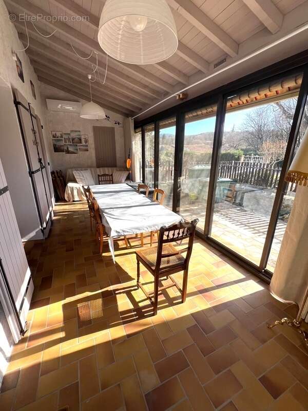 Maison à CERESTE