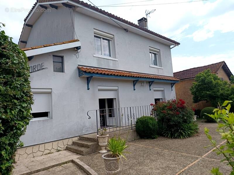 Maison à AIRE-SUR-L&#039;ADOUR