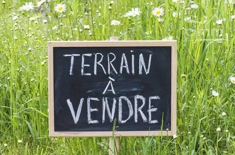Terrain à IZON