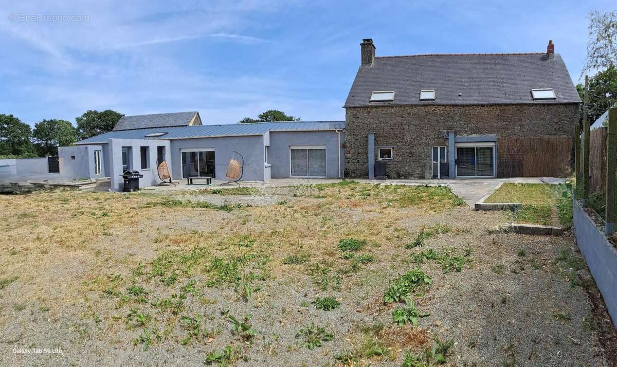Maison à DOL-DE-BRETAGNE