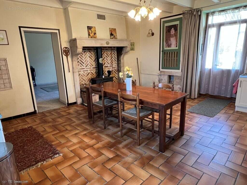 Maison à CIVRAY