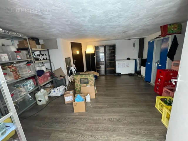 Commerce à CANNES
