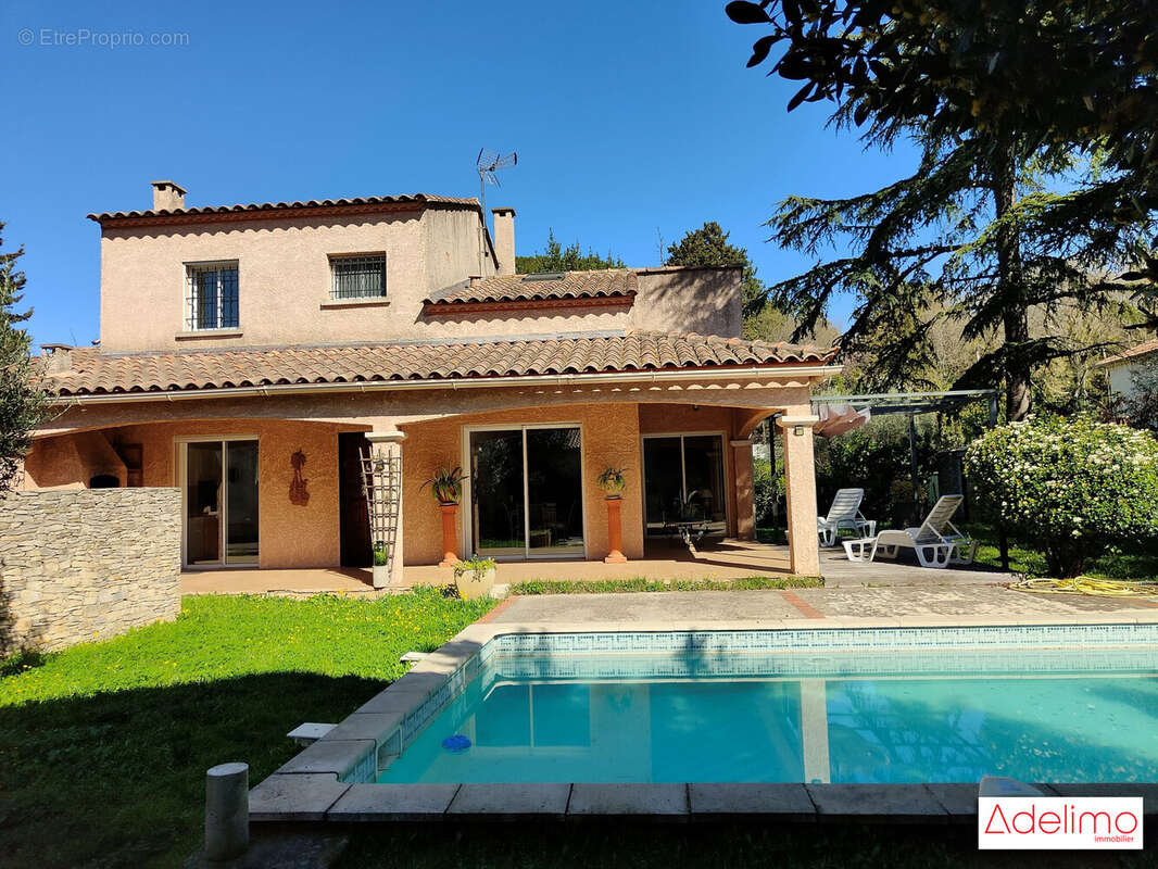 Maison à NIMES