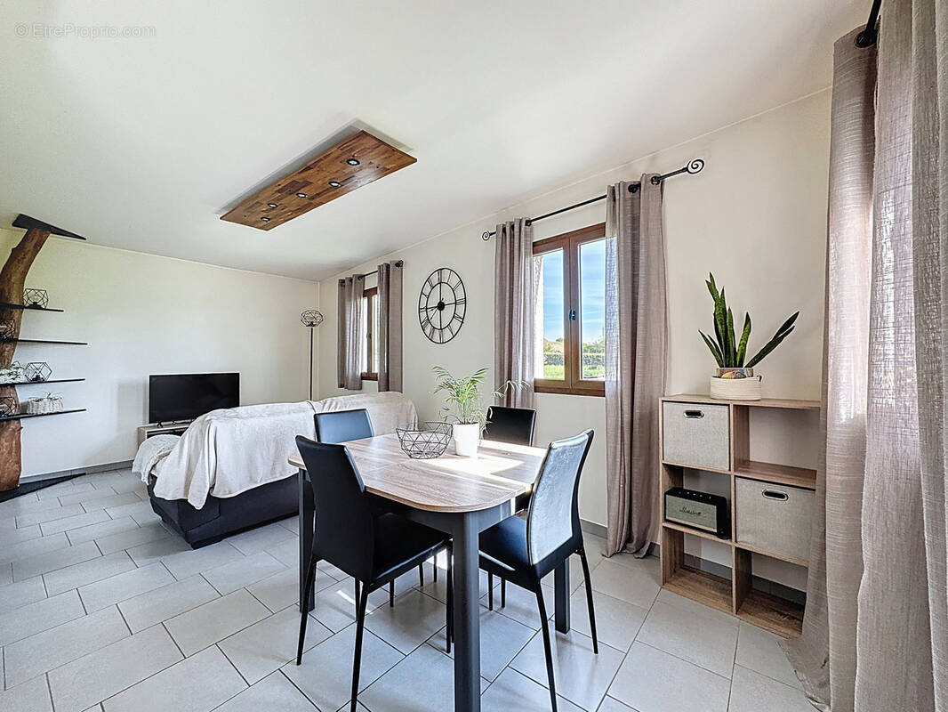 Appartement à ALBENS